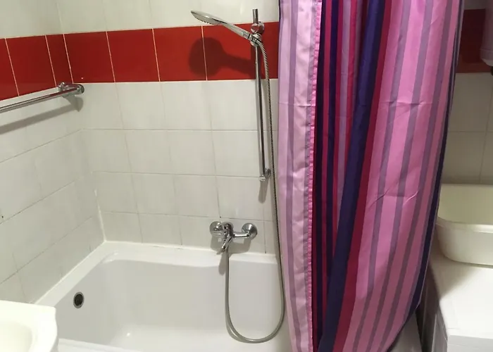 아파트 Tin 크르크