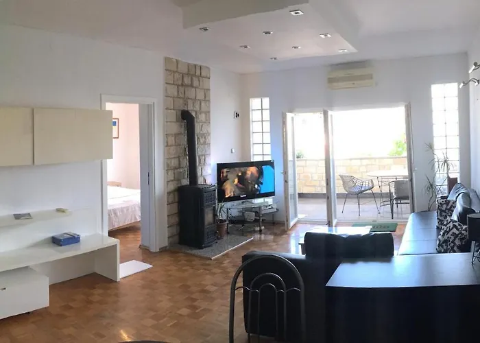 Apartman Tin